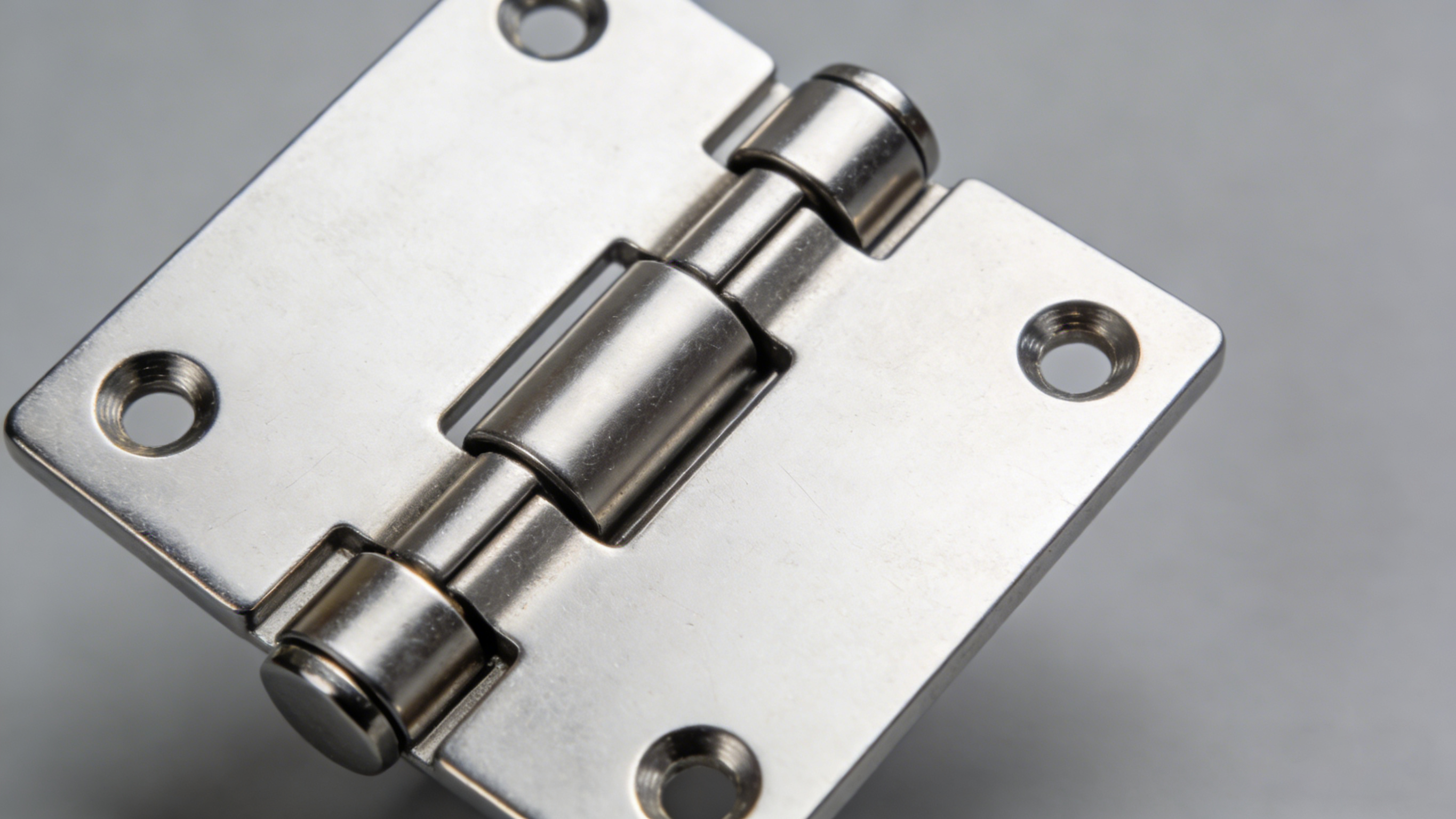 Hoe om die buitedeurskarnier vas te trek sodat die deur sal grendel?